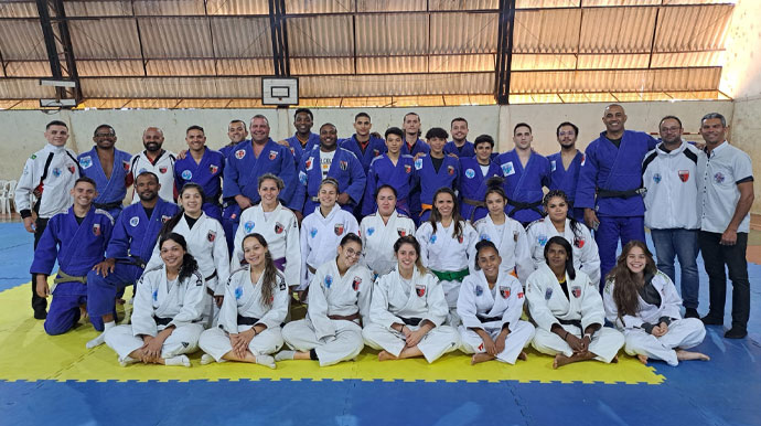 Judô de Assis e conquista títulos gerais no feminino e masculino na 65ª